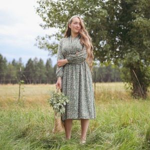 Dainty Jewell’s Dress